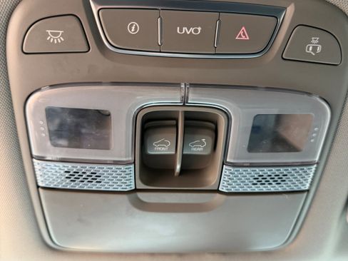 Used 2022 Kia Telluride SX w/ Nightfall Edition Package AWD/4WD image 19