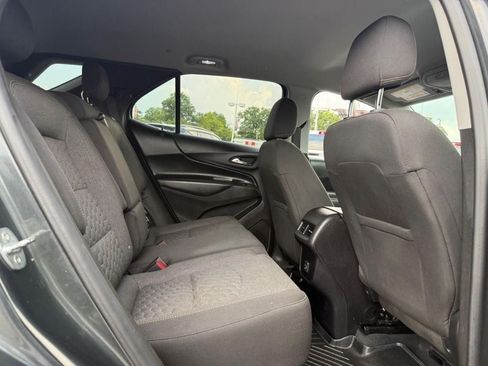 Used 2020 Chevrolet Equinox LT w/ Driver Convenience Package FWD image 10