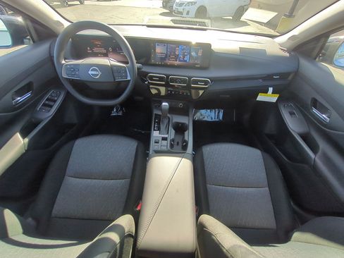 New 2026 Nissan Sentra SV w/ Floor Mat Package FWD image 10
