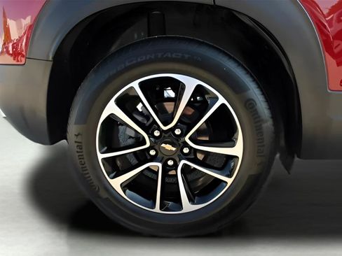 Used 2024 Chevrolet TrailBlazer LT w/ Convenience Package FWD image 26