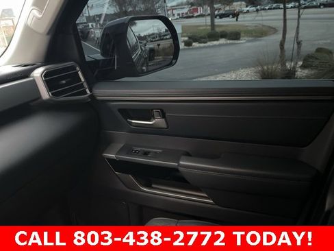 Used 2024 Toyota Tundra Limited image 29