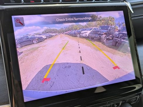 New 2025 Jeep Grand Cherokee Limited w/ Black Appearance Package image 23