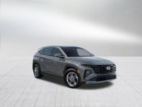 New 2026 Hyundai Tucson SE image 2