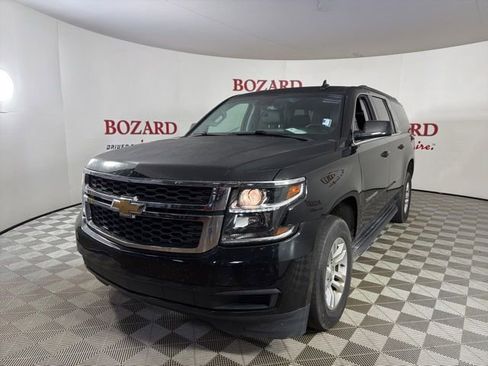 Used 2020 Chevrolet Suburban LT AWD/4WD image 4
