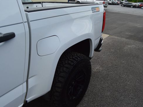Used 2022 Chevrolet Colorado W/T w/ WT Convenience Package AWD/4WD image 4