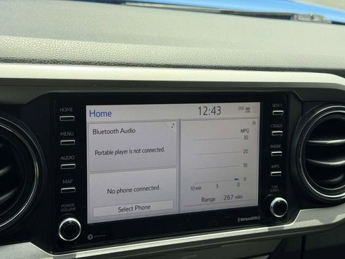 Used 2020 Toyota Tacoma SR5 RWD image 3