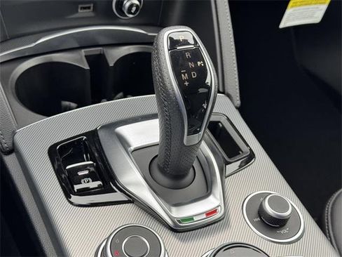 New 2025 Alfa Romeo Stelvio Sprint image 17
