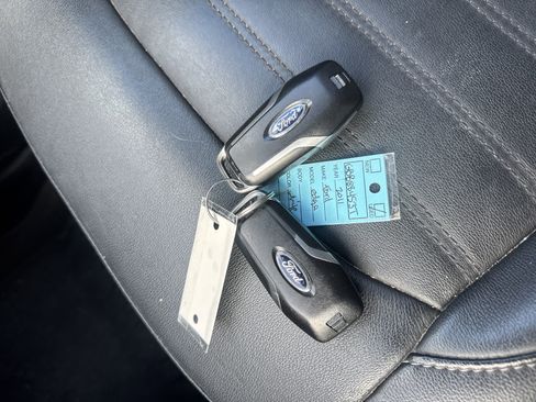 Used 2016 Ford Edge SEL w/ Equipment Group 201A image 19