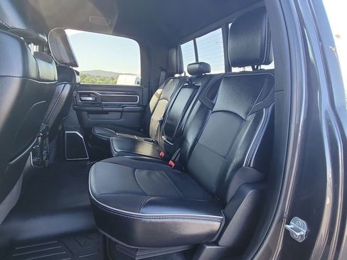 Used 2023 RAM 2500 Laramie w/ Night Edition image 24