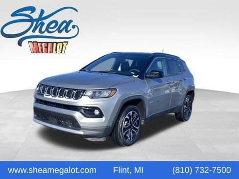 Used 2024 Jeep Compass Limited image 1