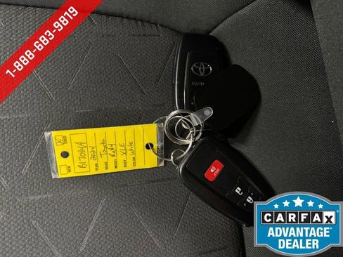 Used 2024 Toyota RAV4 XLE AWD/4WD image 27