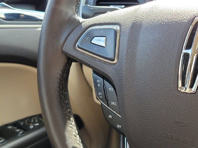 Used 2017 Lincoln MKC Reserve w/ Lincoln MKC Climate Package AWD/4WD image 12