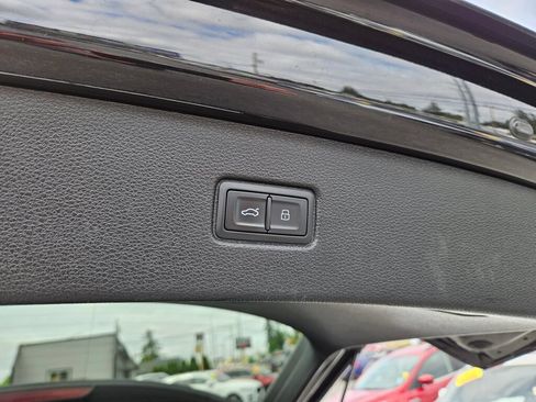 Used 2018 Audi Q7 3.0T Premium Plus AWD/4WD image 12