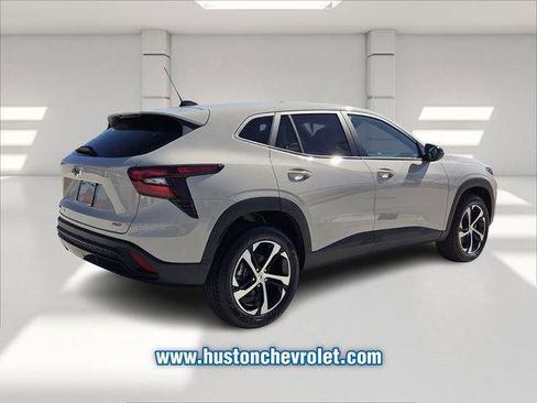 Used 2026 Chevrolet Trax RS w/ Driver Confidence Package FWD image 5