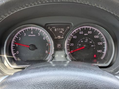 Used 2017 Nissan Versa SV w/ SV Special Edition Package image 3