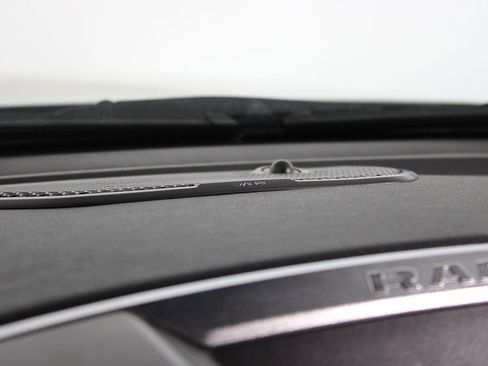 Used 2022 RAM 1500 Laramie image 18