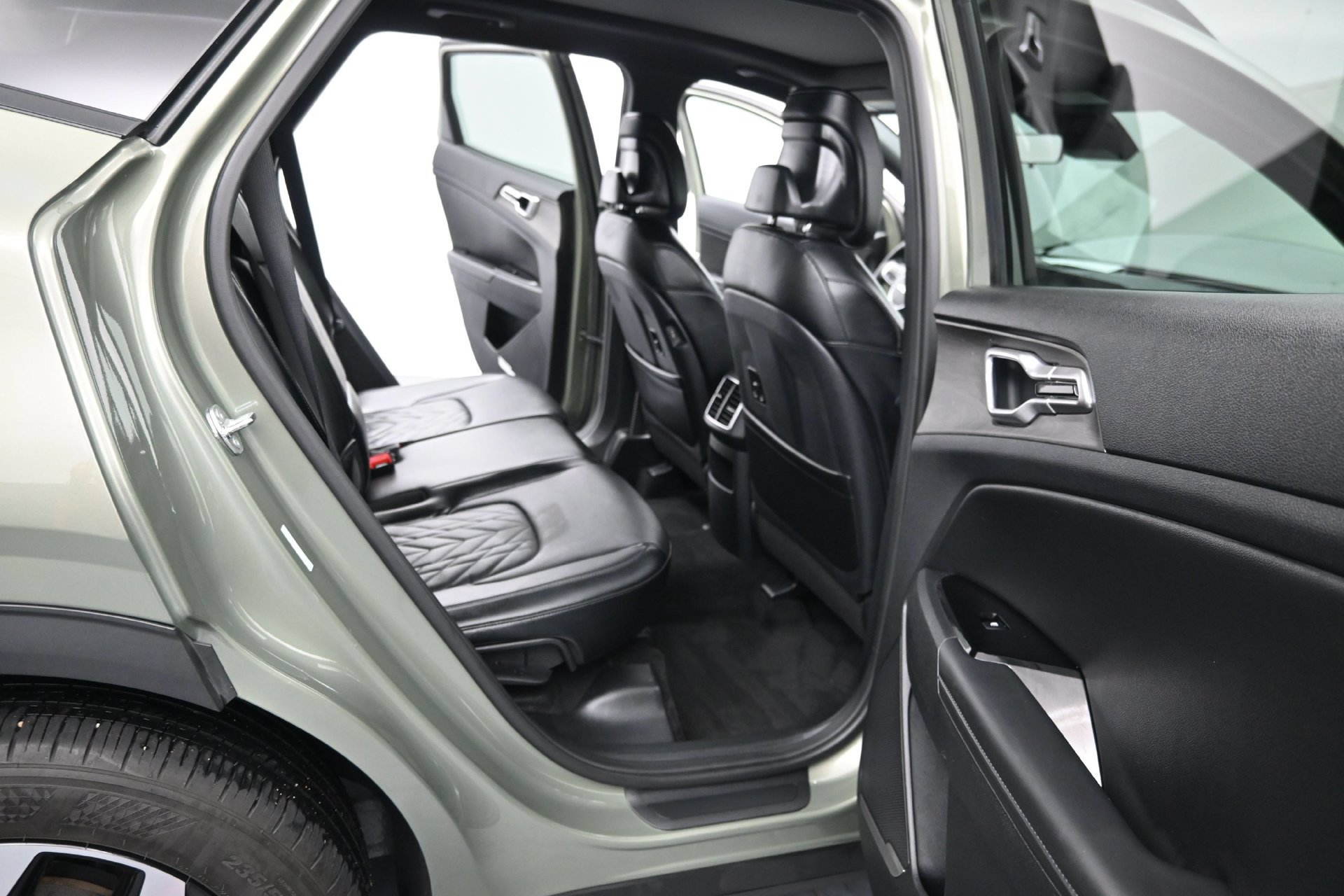 Used 2024 Kia Sportage X-Line w/ X-Line Premium Package AWD/4WD image 19