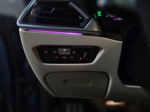 Used 2021 BMW 430i xDrive Coupe w/ M Sport Package image 25