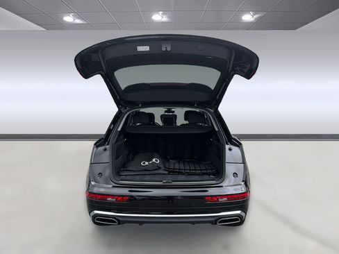 Used 2024 Audi Q5 e Premium w/ Convenience Package AWD/4WD image 23