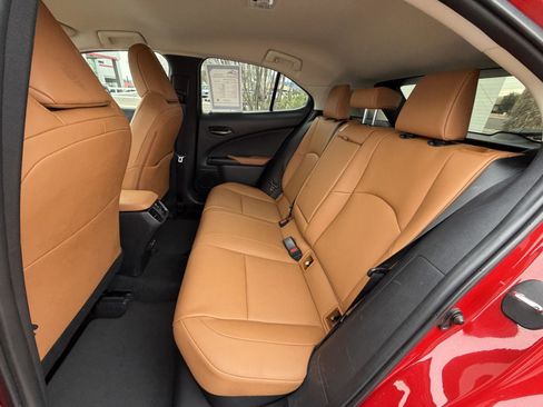 Used 2022 Lexus UX 250h w/ Accessory Package (Z2) image 21