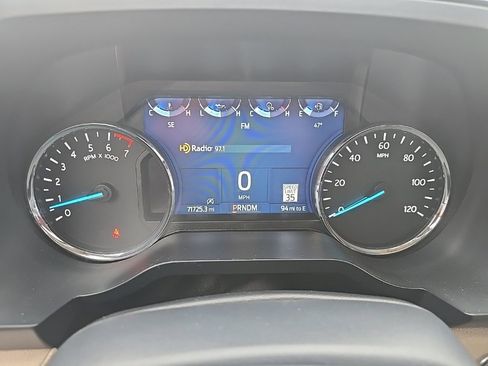 Used 2023 Ford Expedition Limited image 10