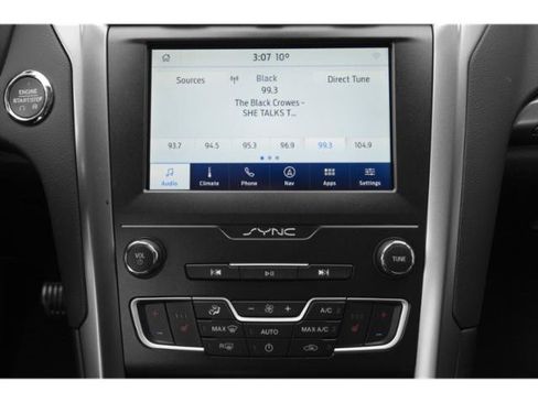Used 2020 Ford Fusion SEL FWD image 19