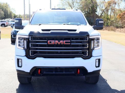 Used 2022 GMC Sierra 2500 AT4 w/ AT4 Premium Plus Package image 3