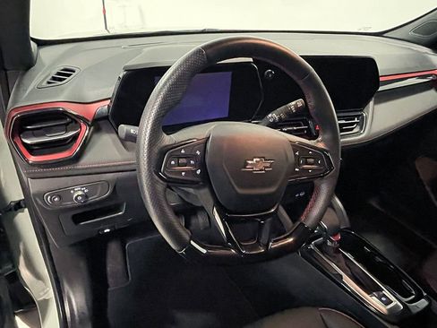 Used 2024 Chevrolet TrailBlazer RS w/ Driver Confidence Package image 22