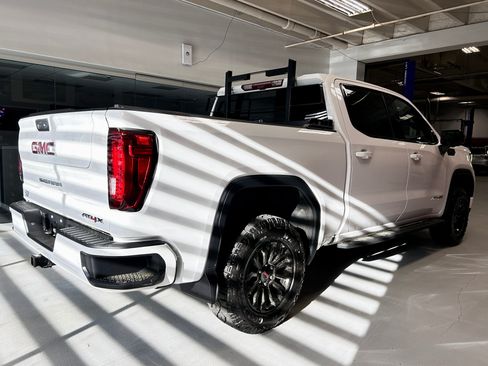 Used 2023 GMC Sierra 1500 AT4X AWD/4WD image 9