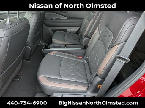 New 2026 Nissan Pathfinder Platinum AWD/4WD image 18