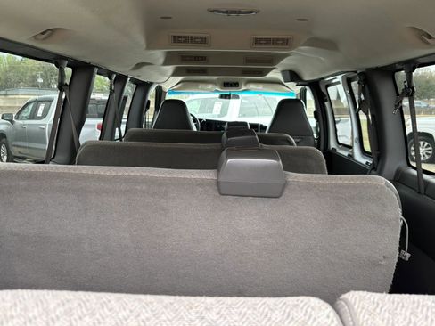 Used 2008 Chevrolet Express 3500 Extended Passenger w/ LT Preferred Equipment Group image 12