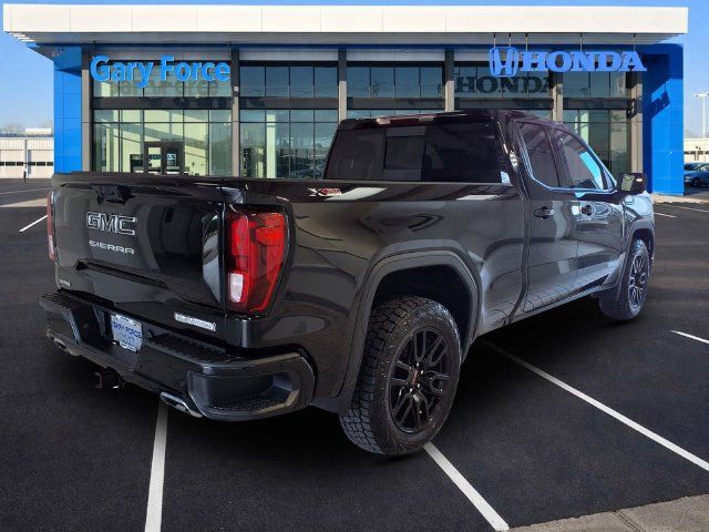 Used 2025 GMC Sierra 1500 Elevation w/ Preferred Package AWD/4WD image 2