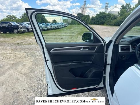 Used 2018 Volkswagen Atlas SE AWD/4WD image 9