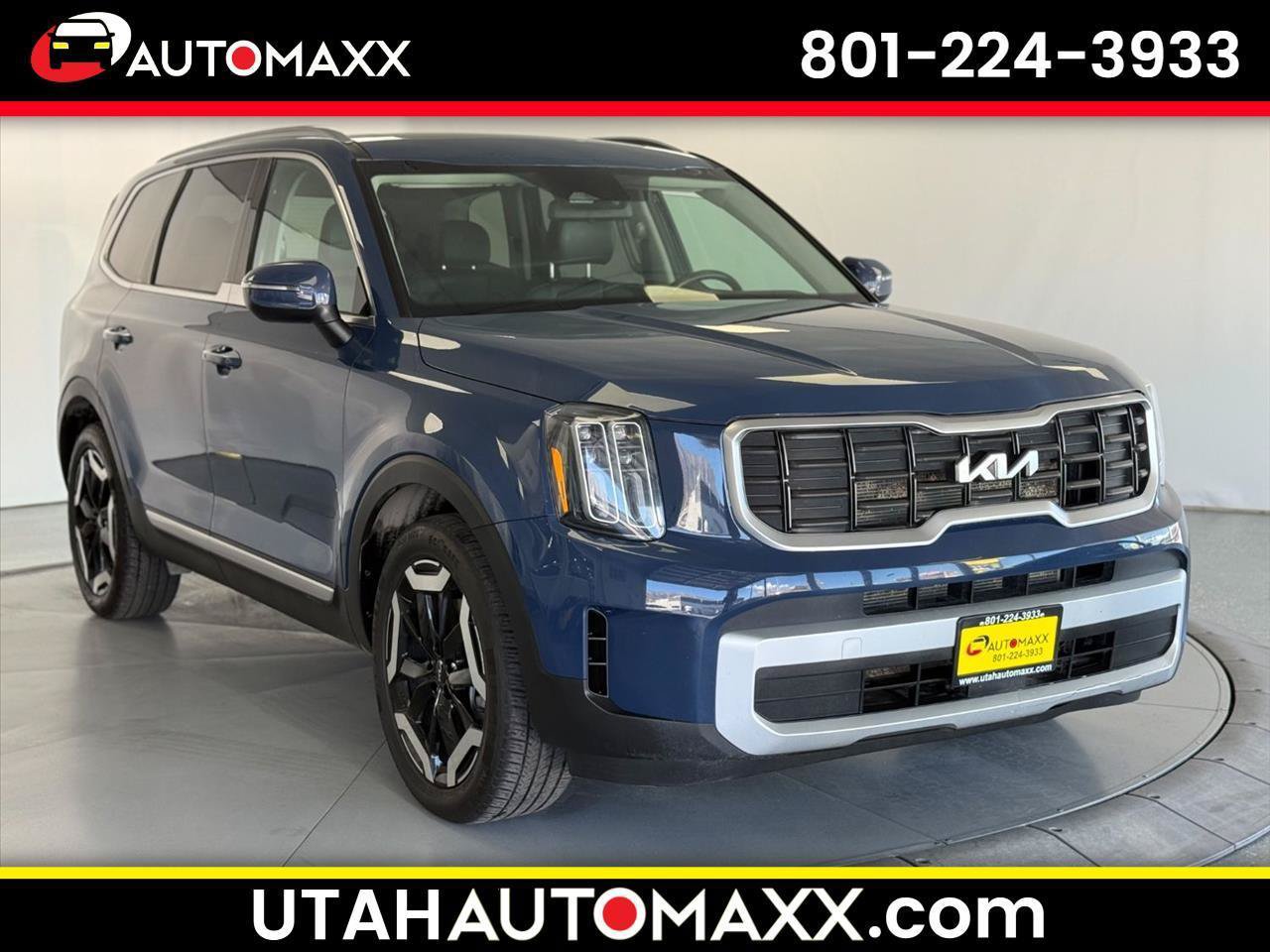 Used 2025 Kia Telluride S AWD/4WD image 1
