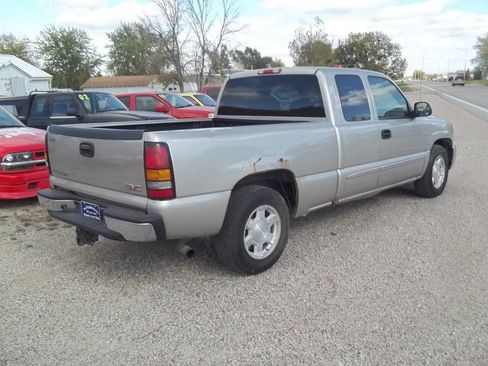 Used 2006 GMC Sierra 1500 SLE w/ Light Duty Power Package image 4