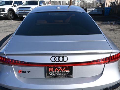 Used 2024 Audi RS 7 Performance image 25