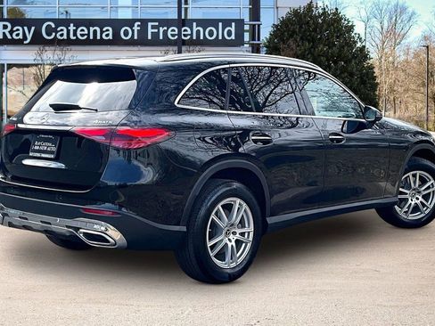 Certified 2023 Mercedes-Benz GLC 300 GLC 300 image 2