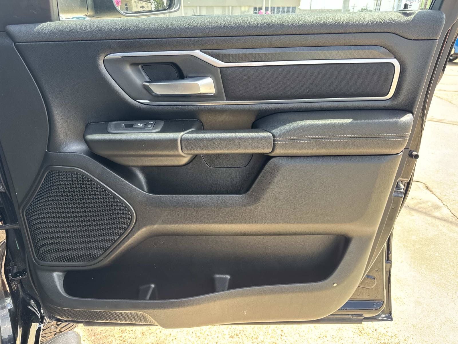 Used 2025 RAM 1500 Big Horn AWD/4WD image 13