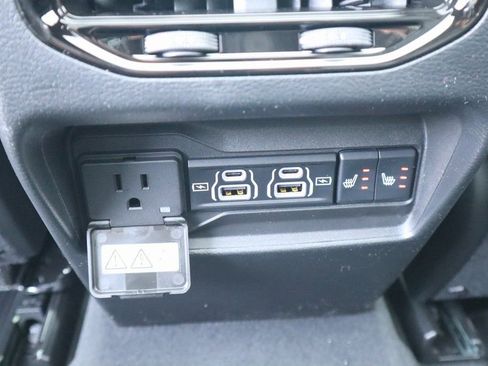 New 2025 Jeep Grand Cherokee Limited w/ Luxury Tech Group II image 14