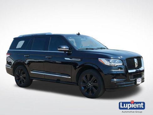 Used 2024 Lincoln Navigator Reserve w/ Equipment Group 201A AWD/4WD image 1