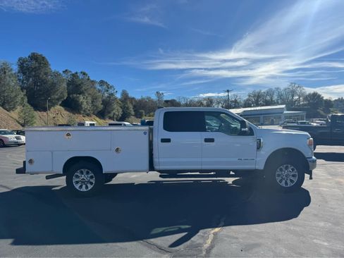 Used 2021 Ford F350 XLT image 4