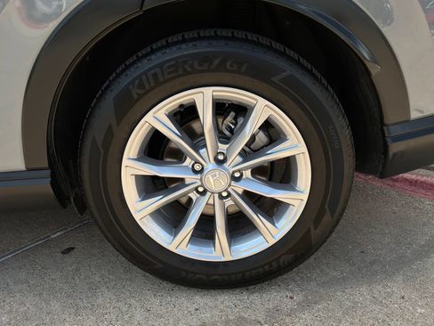 Used 2025 Honda CR-V EX image 9