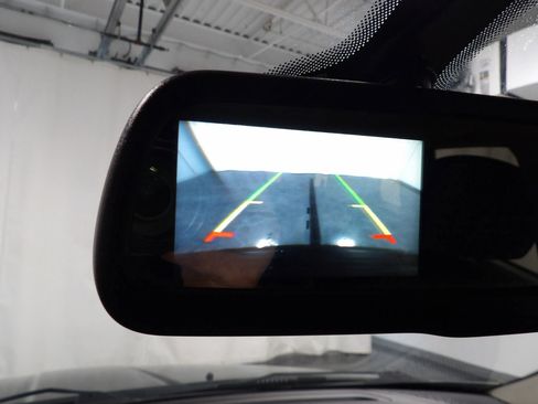 Used 2018 Dodge Journey SE w/ Blacktop Package image 17