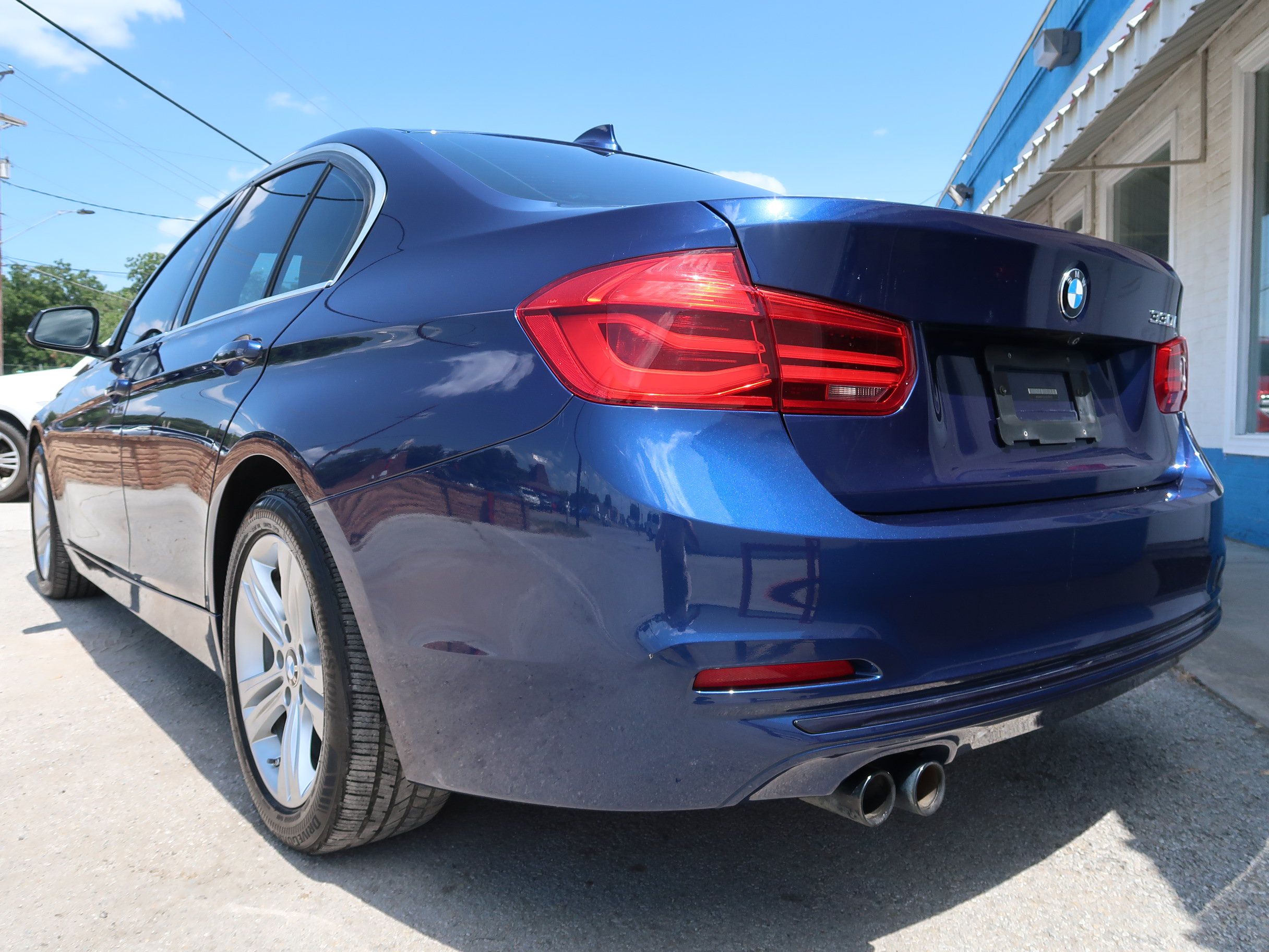Used 2018 BMW 330i Sedan RWD image 8