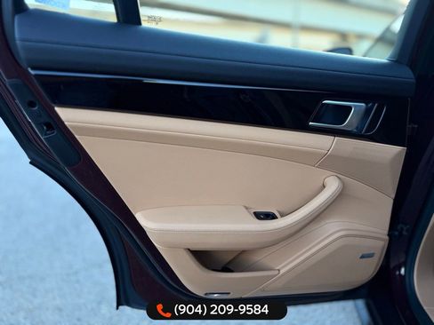 Used 2020 Porsche Panamera 4 image 29