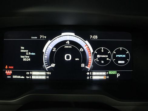 Used 2024 Toyota Tundra Limited AWD/4WD image 34