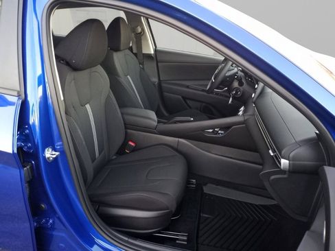 New 2026 Hyundai Elantra SE image 24