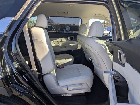 Used 2024 Kia Sorento SX Prestige image 27