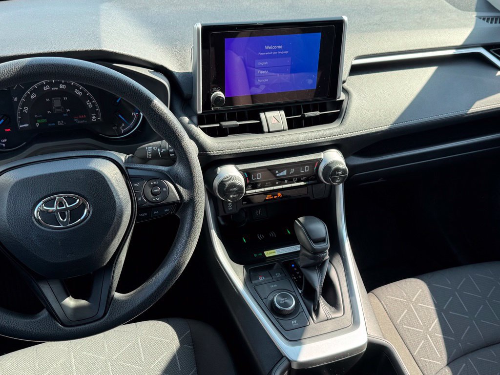 Used 2024 Toyota RAV4 XLE AWD/4WD image 27