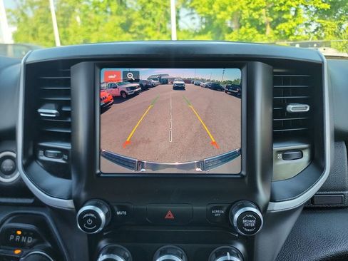 Used 2022 RAM 1500 Big Horn AWD/4WD image 18